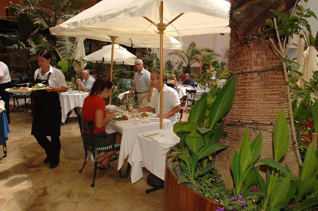 Fortina Spa Resort Sliema Exterior foto The restaurant at the Hotel El Dorado