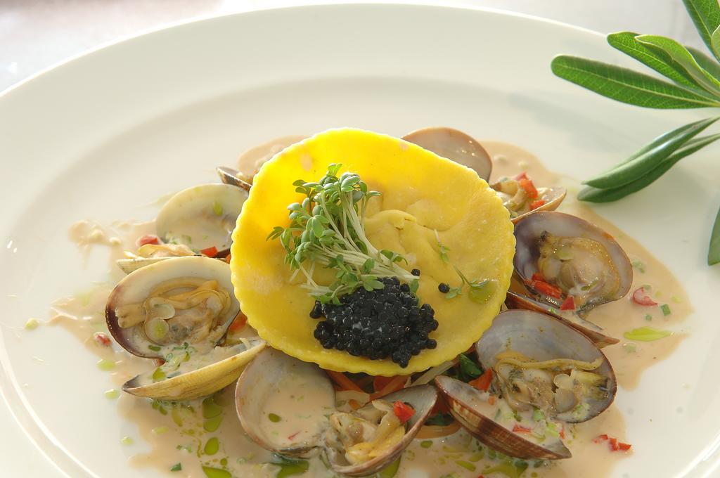 Fortina Spa Resort Sliema Exterior foto Clam chowder with caviar