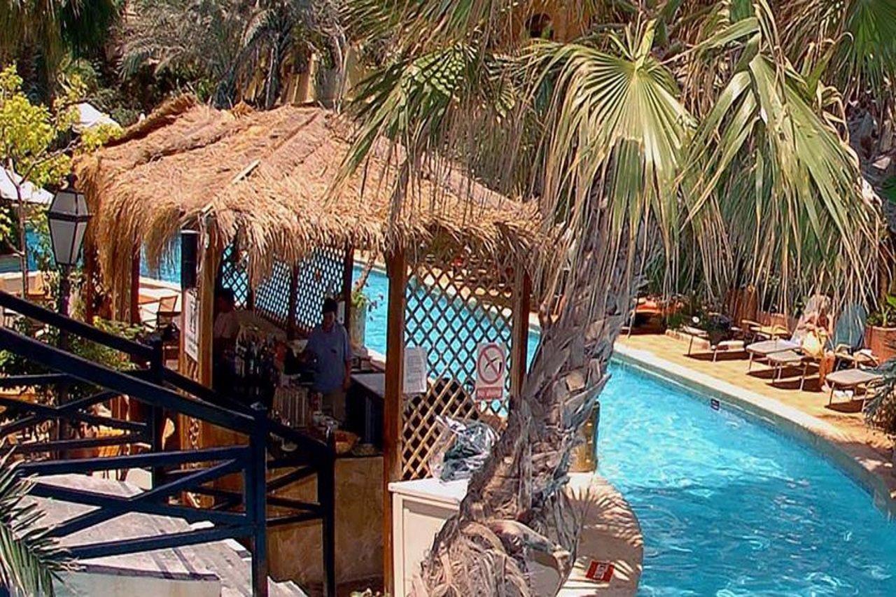 Fortina Spa Resort Sliema Exterior foto The pool at the resort