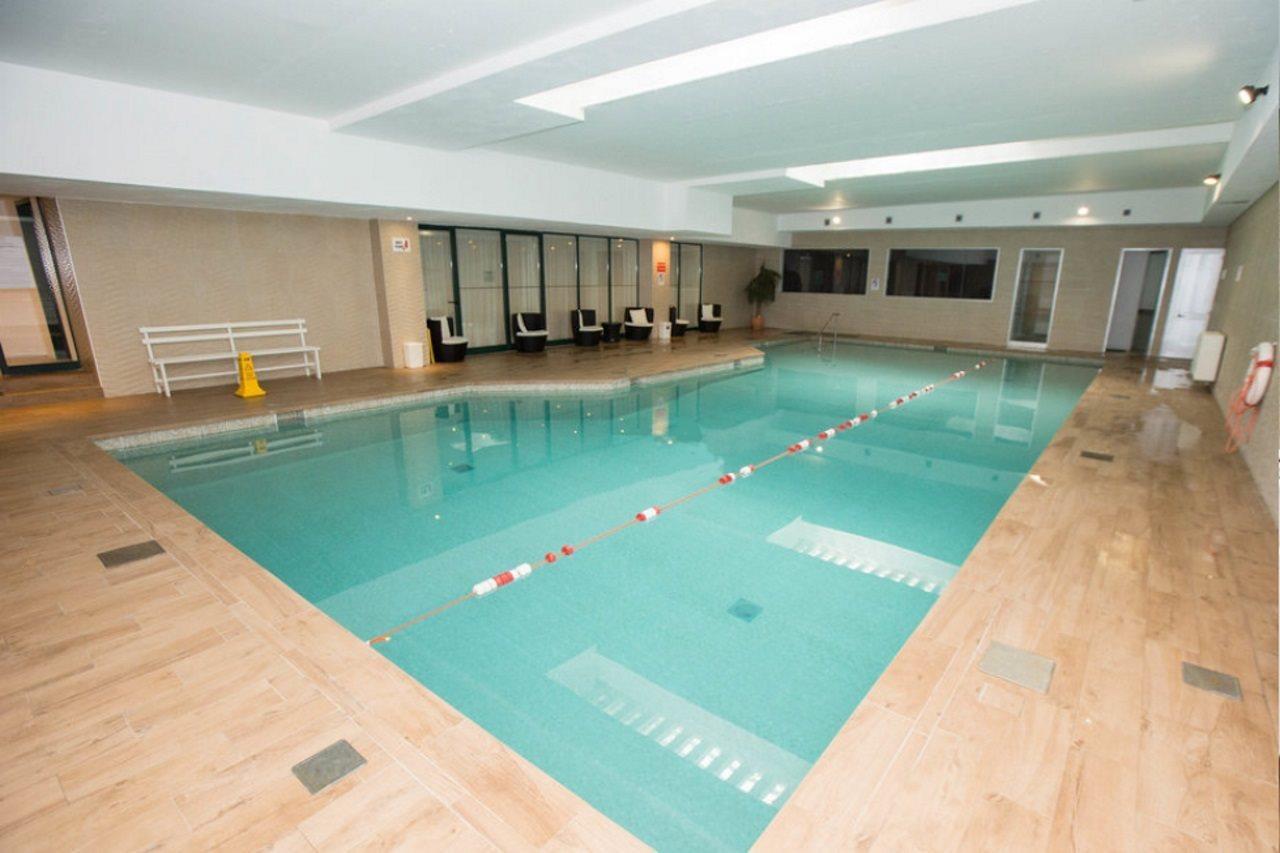 Fortina Spa Resort Sliema Exterior foto The swimming pool at the hotel