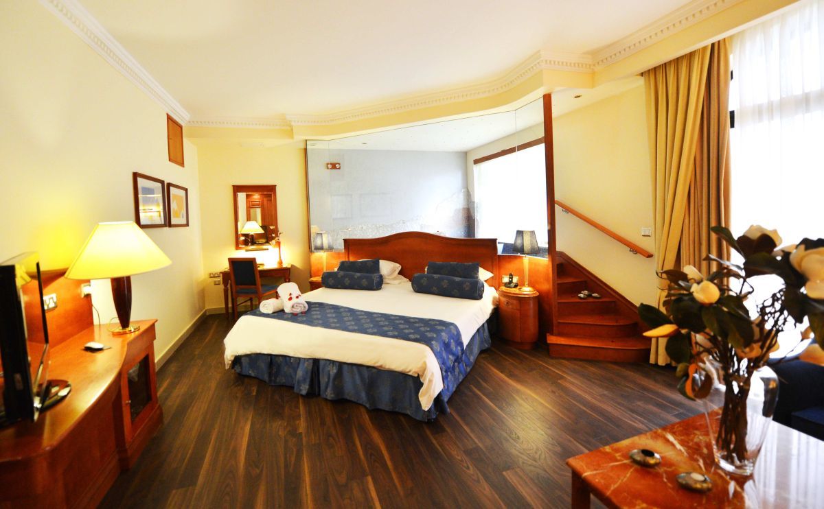 Fortina Spa Resort Sliema Exterior foto A suite at the hotel