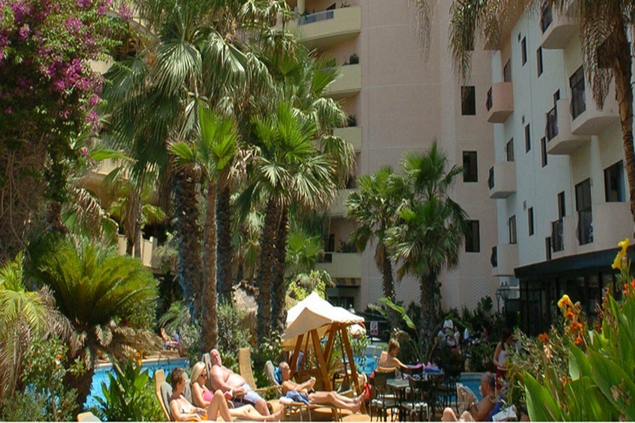 Fortina Spa Resort Sliema Exterior foto The hotel's pool